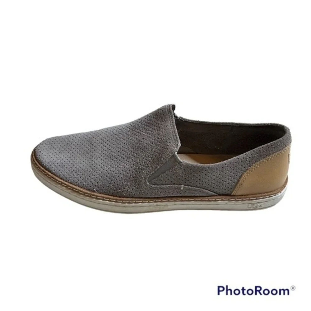 UGG Slip on Sneakers Tennis Shoes Gray Suede Size 9 - Picture 2 of 7